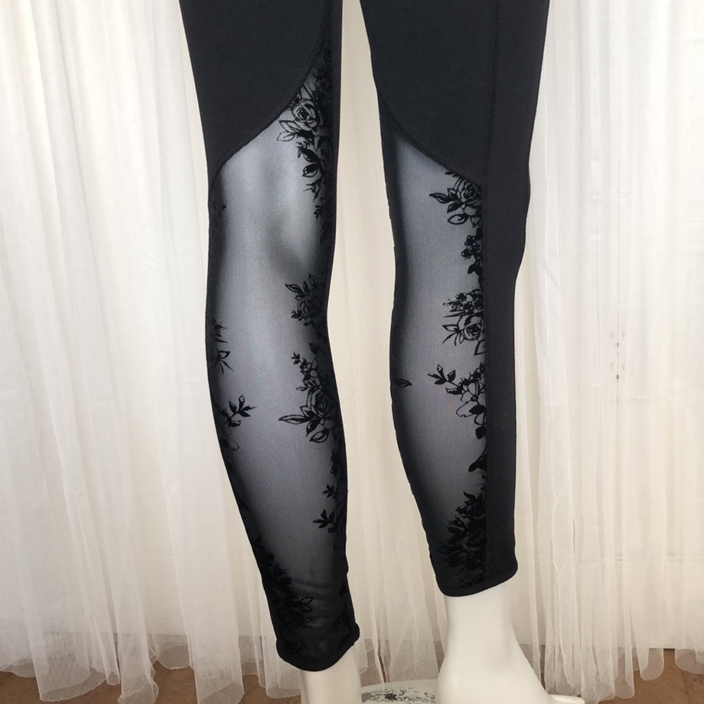 💥HOST PICK💥Lorna Jane leggings